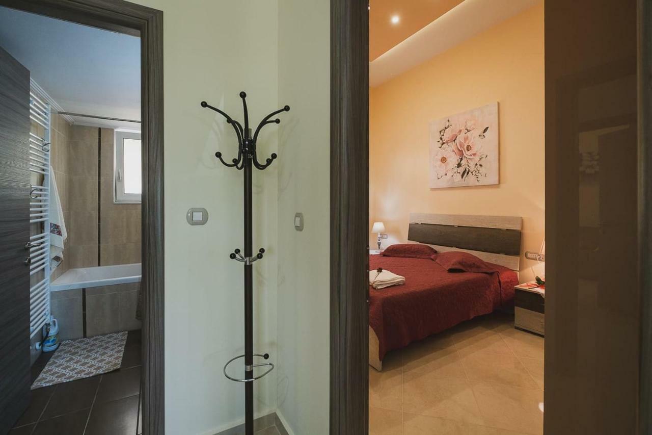 Spacious Home With Parking Chania  ภายนอก รูปภาพ