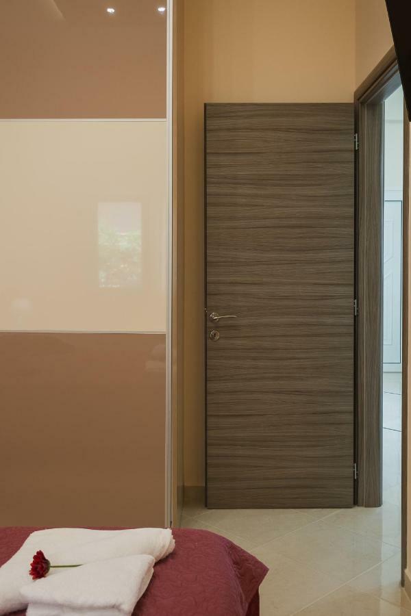 Spacious Home With Parking Chania  ภายนอก รูปภาพ