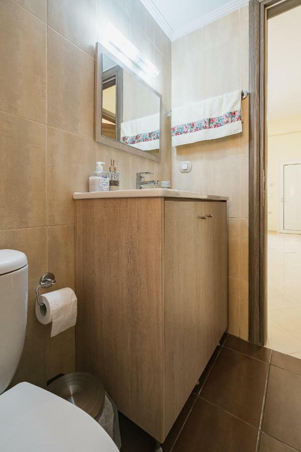 Spacious Home With Parking Chania  ภายนอก รูปภาพ