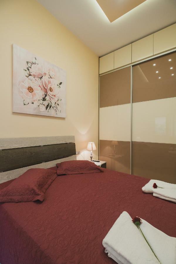 Spacious Home With Parking Chania  ภายนอก รูปภาพ